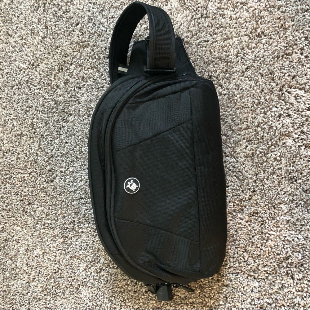 Pack safe hip travel bag
